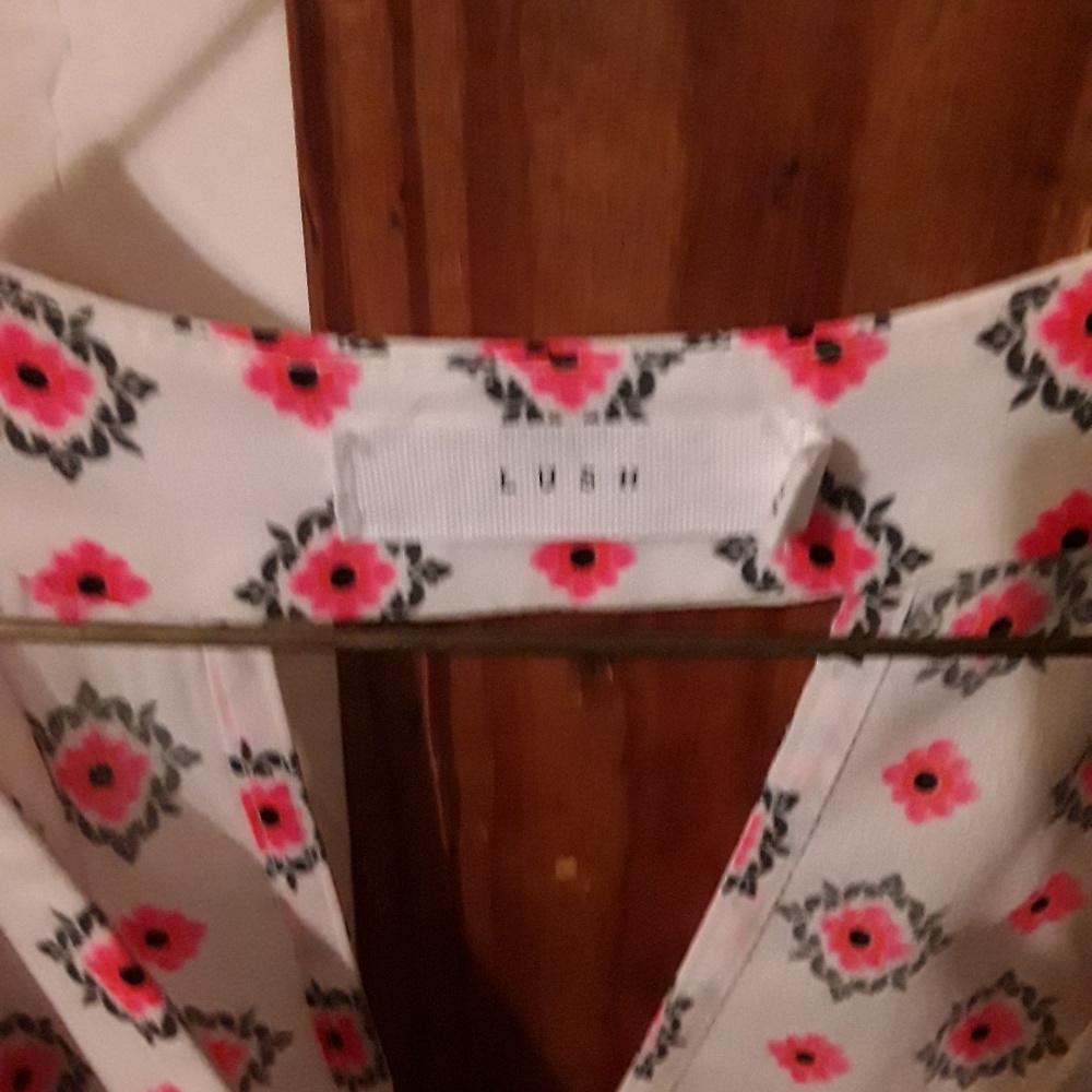 Dress - Picture 2 of 4